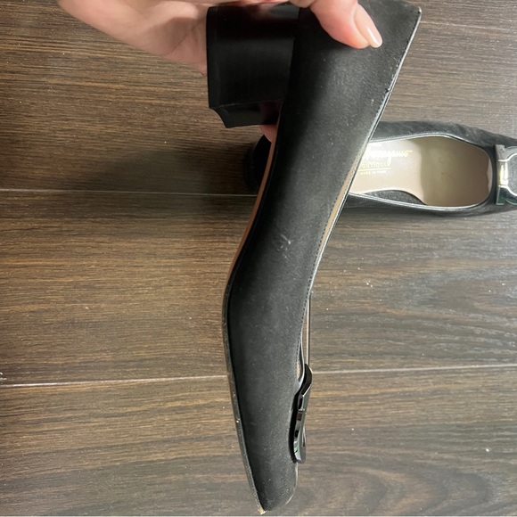 Ferragamo heels - Picture 4 of 6